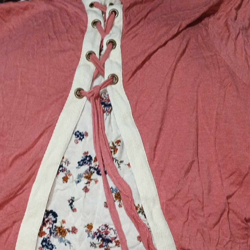 Rewind Pink Lace Accent Short Sleeve Top - Picture 3 of 4